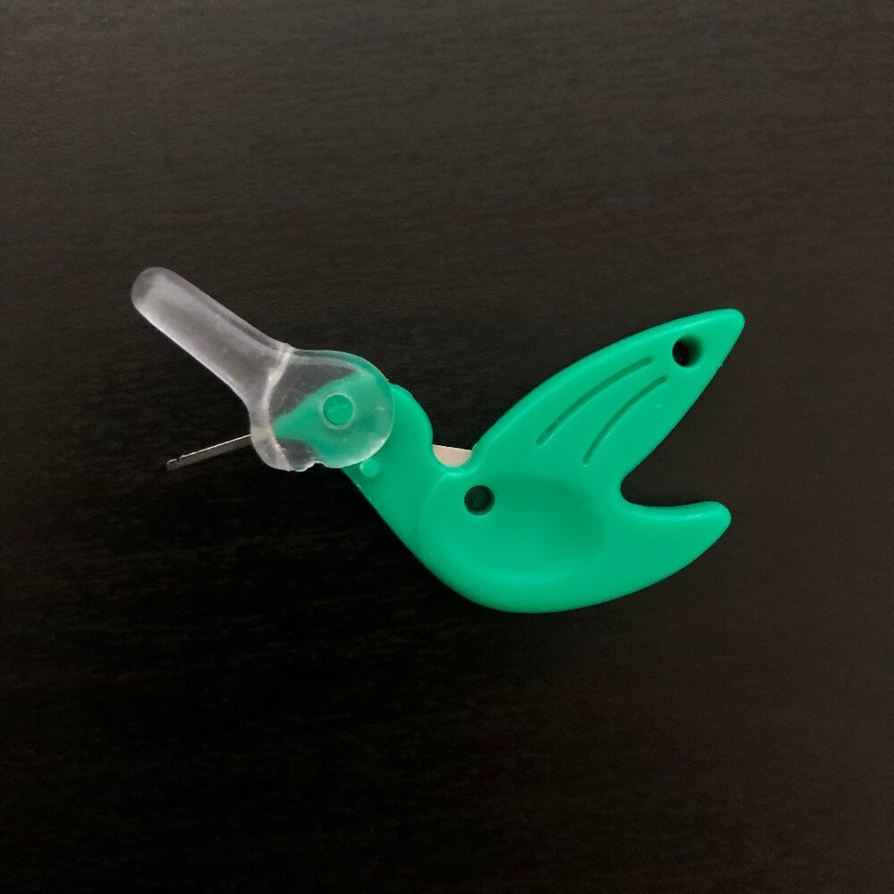 Cute Little Hummingbird Needle Wire Threader